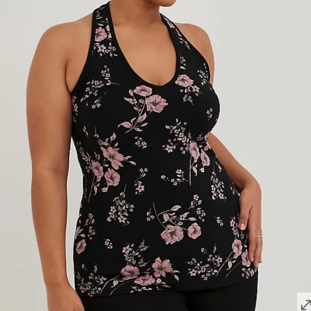 🆕️🌺 1X BLACK FLORAL HALTER TOP - FOXY FIT🌺